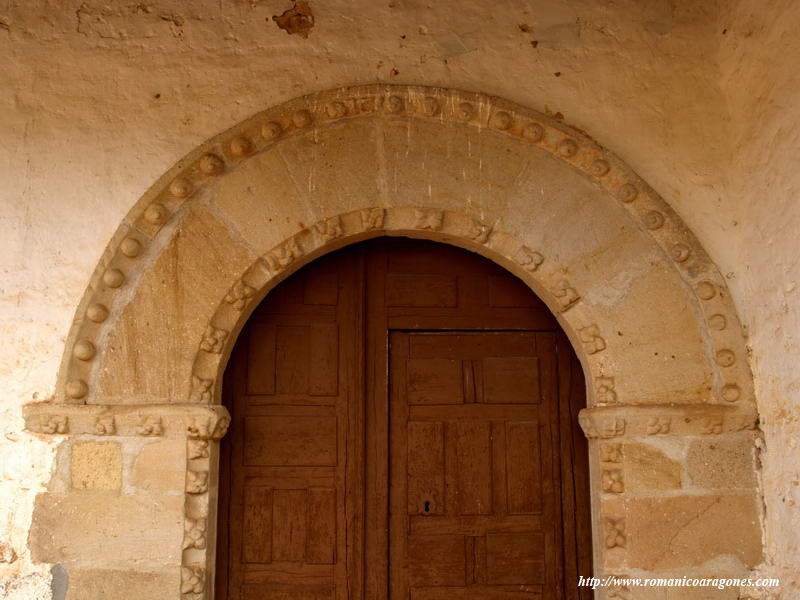 DETALLE DE LA ARQUIVOLTA